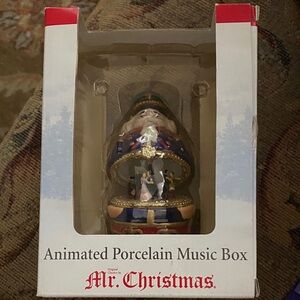 Animated Porcelain Music Box Mr Christmas Nutcracker NIB